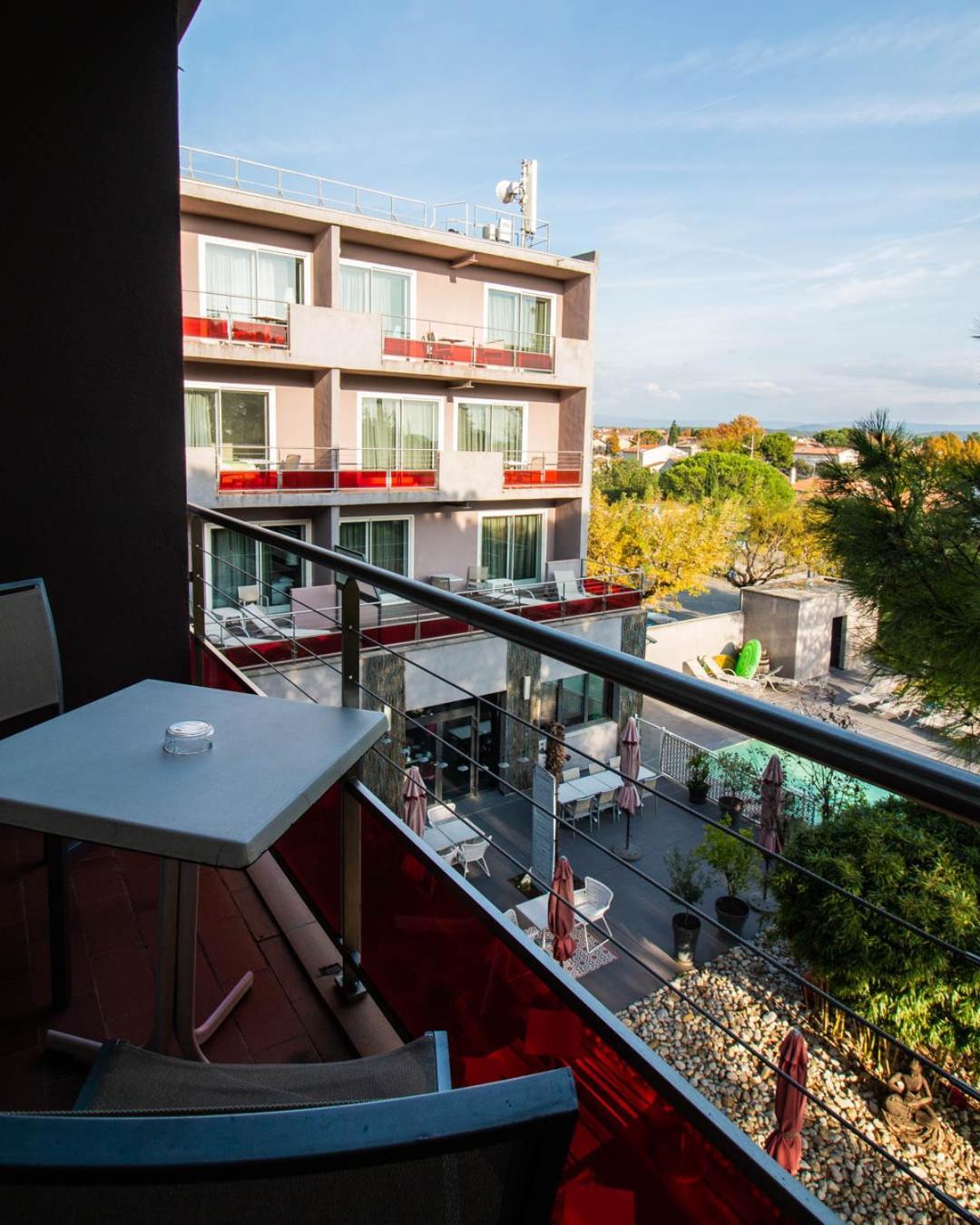 Double Room Balcony Pool Side