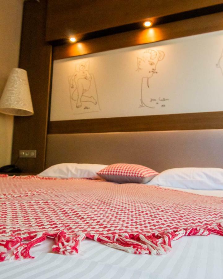 Double Room Balcony Pool Side