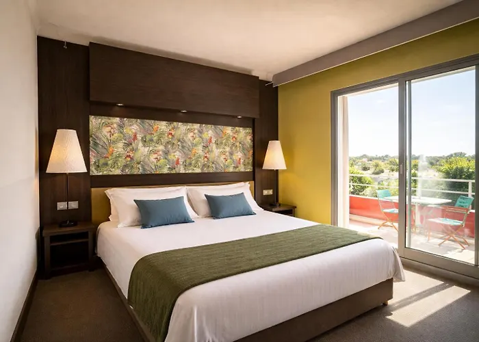 Le Safari Hotel Restaurant